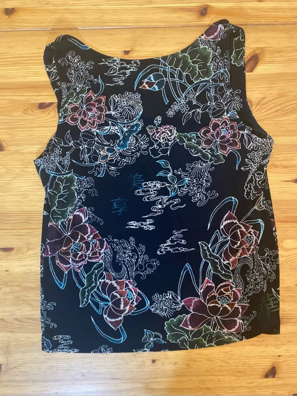 Chico's Travelers Slinky Ribbed Scoop Neck Tank Romantic Floral Size Large